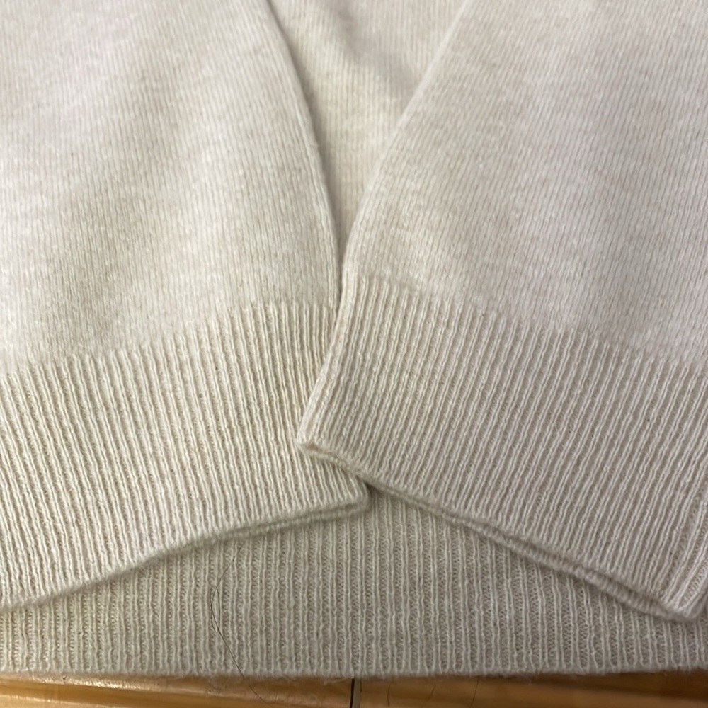 NWOT Charter Club 100% cashmere sweater. Size xl - Picture 3 of 4
